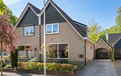Twee-onder-één-kap te koop: Boterbloem 57, Halderbrink Bennekom