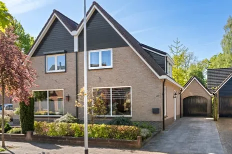 Twee-onder-één-kap te koop: Boterbloem 57, Halderbrink Bennekom