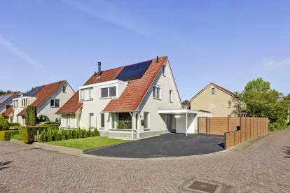 Twee-onder-één-kap te koop: Boterbloemweide 23, Bloemenbuurt Swifterbant