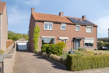 Twee-onder-één-kap te koop: Boterdijk 55, Siebengewald Kern Siebengewald
