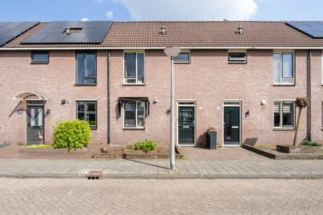 Tussenwoning te koop: Boterkorfhoek 66, Helmerhoek-Noord Enschede