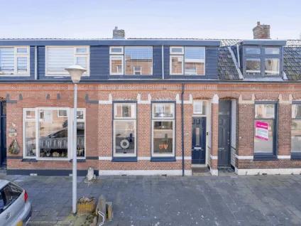 Tussenwoning te koop: Bothastraat 14, Van Galenbuurt Den Helder