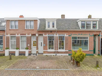 Tussenwoning te koop: Bothastraat 32, Van Galenbuurt Den Helder
