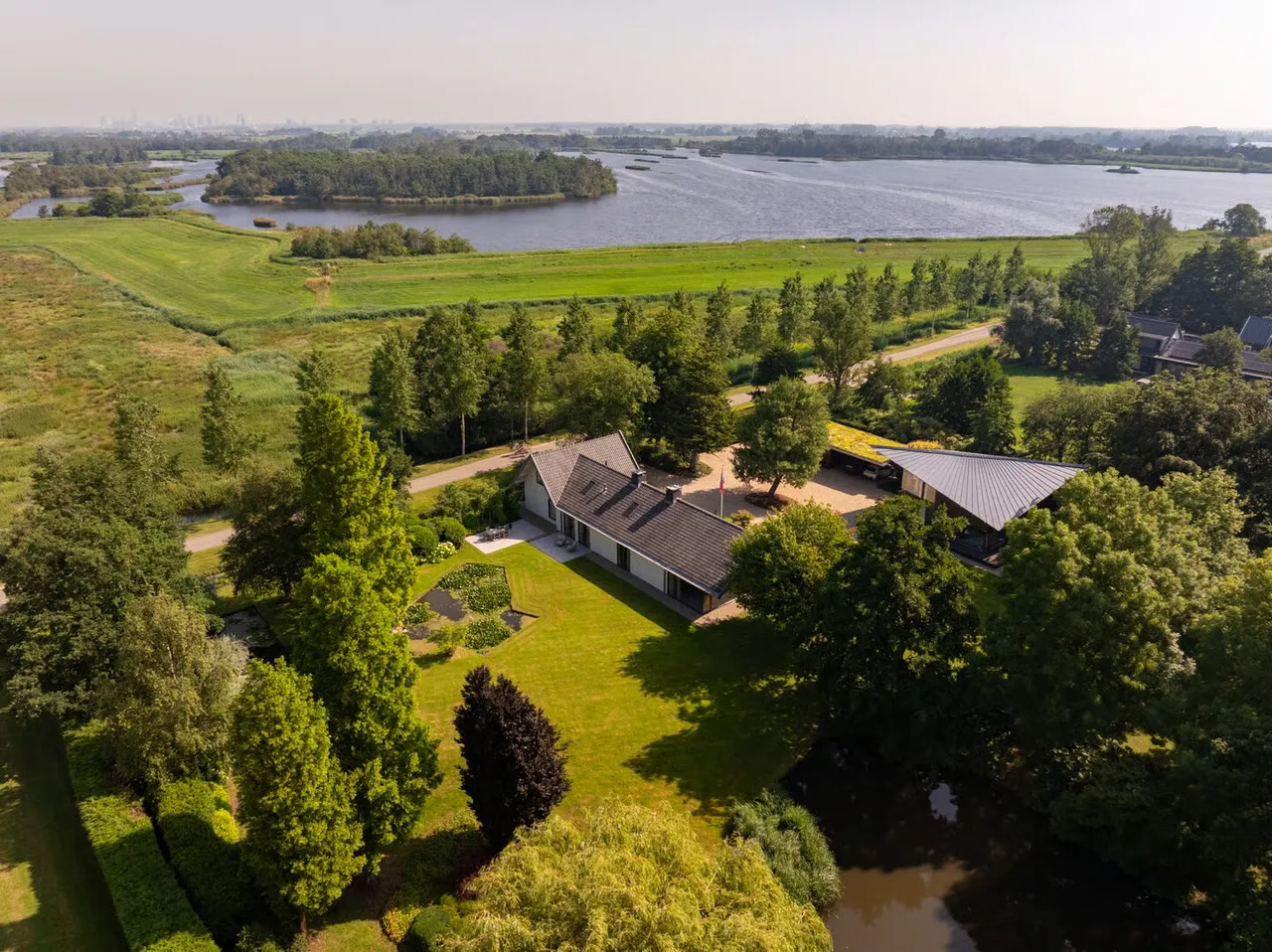 Vrijstaande woning te koop: Botsholsedwarsweg 3, Waverveen