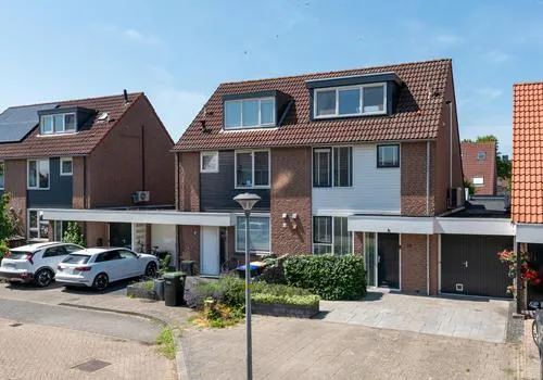 Tussenwoning te koop: Botter 23, Eerste woonwijk Zeewolde