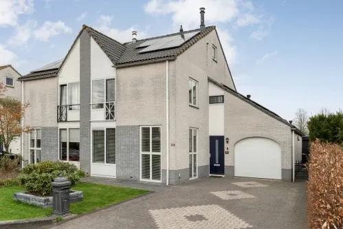 Twee-onder-één-kap te koop: Botterkamp 24, Beilen