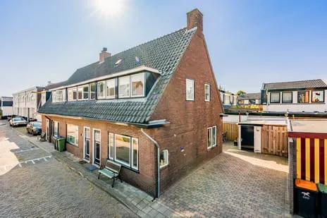 Hoekwoning te koop: Botweg 24, Cereslaan Bussum
