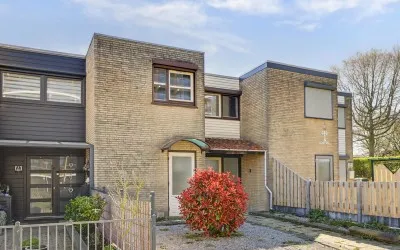 Tussenwoning te koop: Boudewijn-Eik 52, Gracht Kerkrade