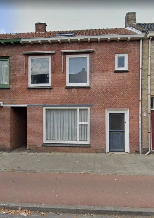 Twee-onder-één-kap te huur: Boulevard 86-03, Centrum-Oud Roosendaal