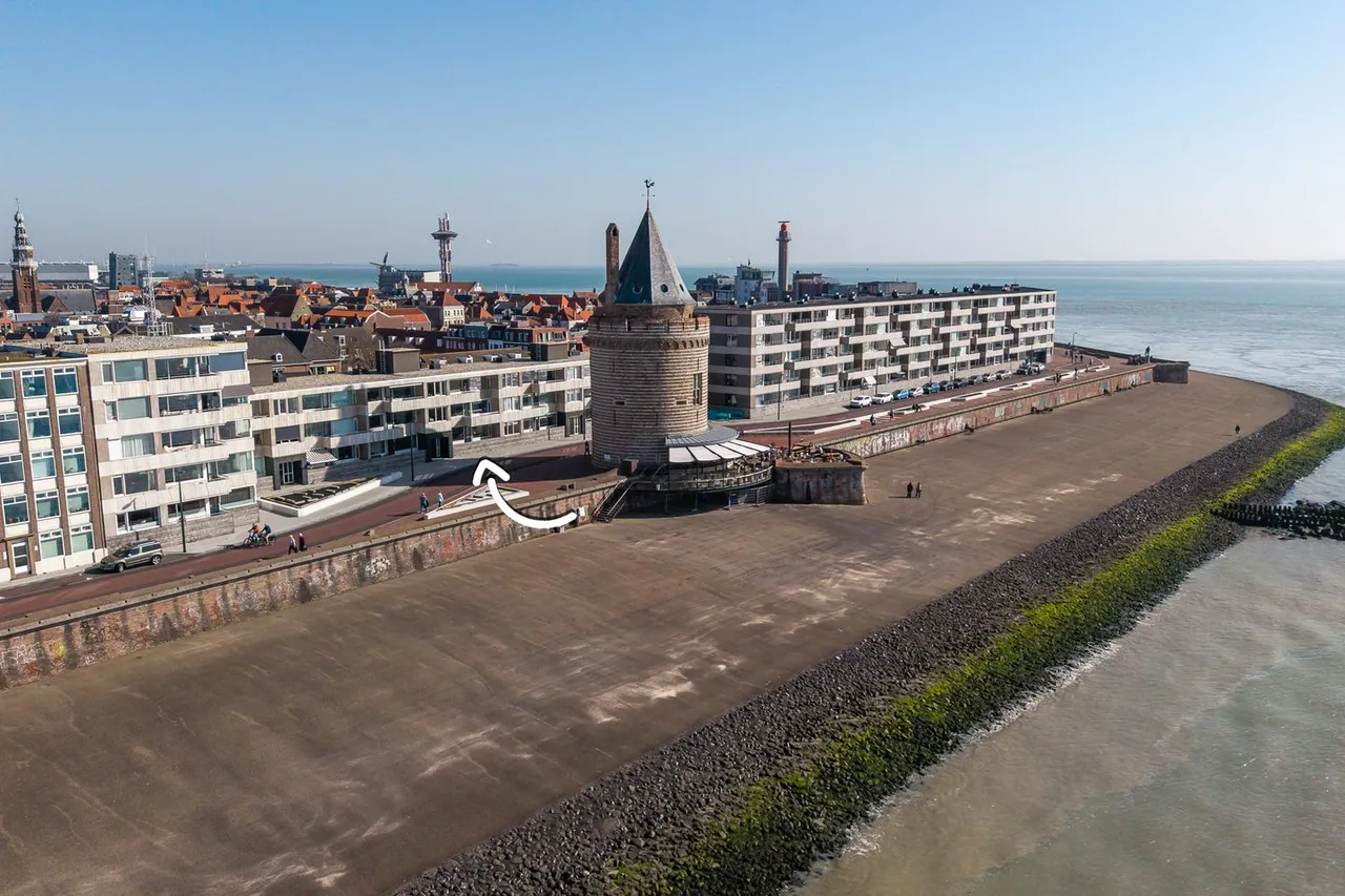 Appartement te koop: Boulevard De Ruyter 310, Vlissingen