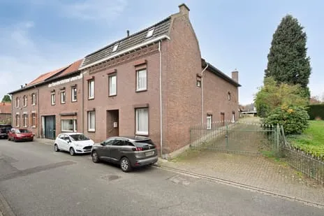 Twee-onder-één-kap te koop: Bourgognestraat 22, Beek (Li)
