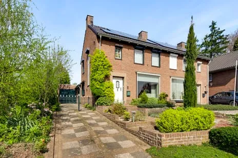Twee-onder-één-kap te koop: Bourgognestraat 34, Beek (Li)