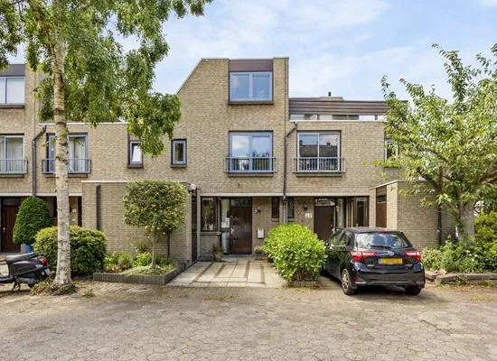 Tussenwoning te koop: Bous de Jongpark 57, Huis te Lande Rijswijk