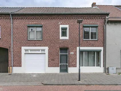 Twee-onder-één-kap te koop: Bouwbergstraat 23, Schinveld Schinveld