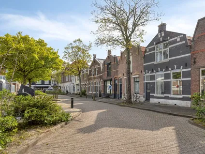 Tussenwoning te koop: Bouwen Ewoutstraat 56, Vlissingen