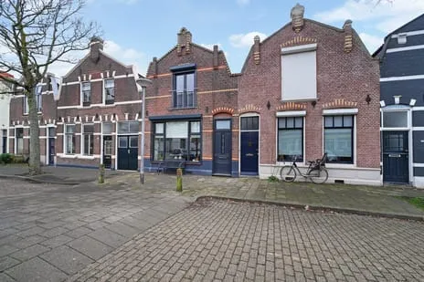 Tussenwoning te koop: Bouwen Ewoutstraat 60, Scheldestraat e.o. Vlissingen