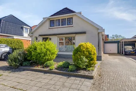 Vrijstaande woning te koop: Boven Westerdiep 199, Veendam-Zuid Veendam