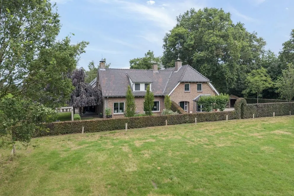 Twee-onder-één-kap te koop: Bovenbroeksweg 23, Manderveen