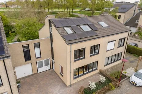 Terraced house for sale: Bovenmonde 33, Lekboulevard Nieuwegein