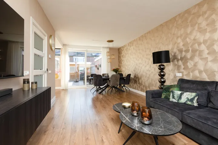 Tussenwoning te koop: Bovenslag 17, Sneek