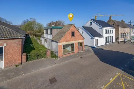 Vrijstaande woning te koop: Bovenstraat 14, Hoeven Hoeven