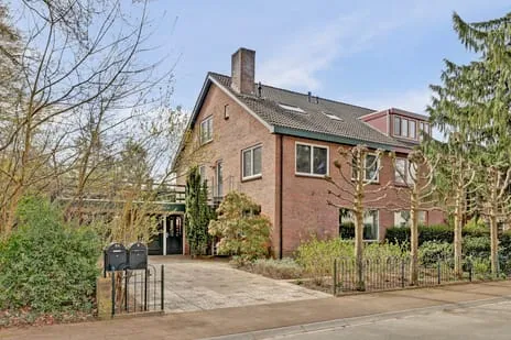 Twee-onder-één-kap te koop: Bovistlaan 8, Ermelo - Oost Ermelo
