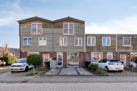 Tussenwoning te koop: Boxtelplein 23, Stedenwijk Zuid Almere