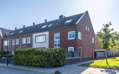 Tussenwoning te koop: Boy Edgarlaan 1B, De Ladder Zuid Beverwijk