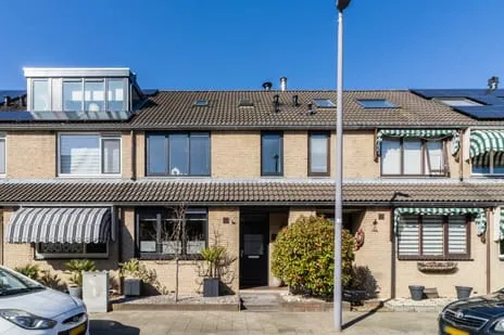 Tussenwoning te koop: Boy Edgarstraat 238, Rotterdam