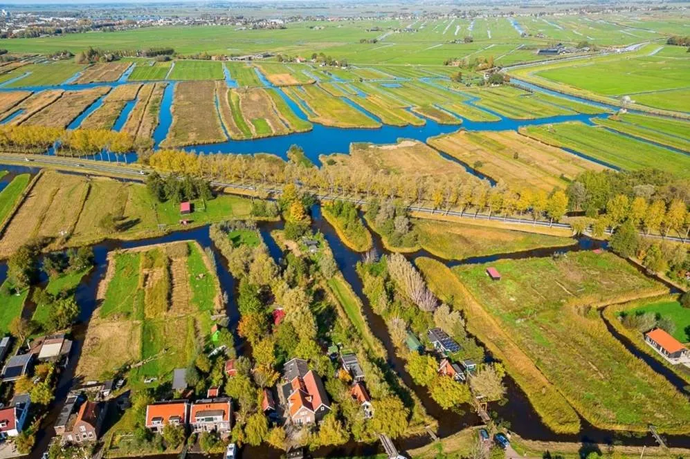 Vrijstaande woning te koop: Braakdijk 24, Zaandam