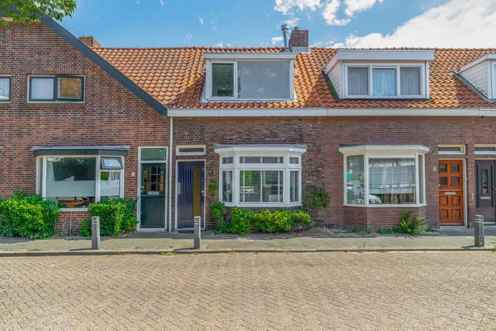 Tussenwoning te koop: Braamstraat 27, Kleine Geest en Molenwijk Monster