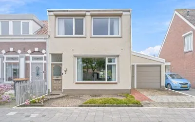Corner house for sale: Braamstraat 6, Kern Oost-Souburg West Oost-Souburg