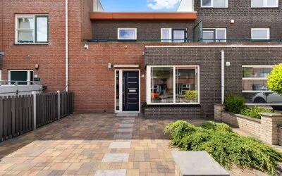 Tussenwoning te koop: Braassemermeer 4, Meerwede Zuidoost Barendrecht