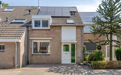 Terraced house for sale: Brabanthoeven 22, Sparrenburg Rosmalen