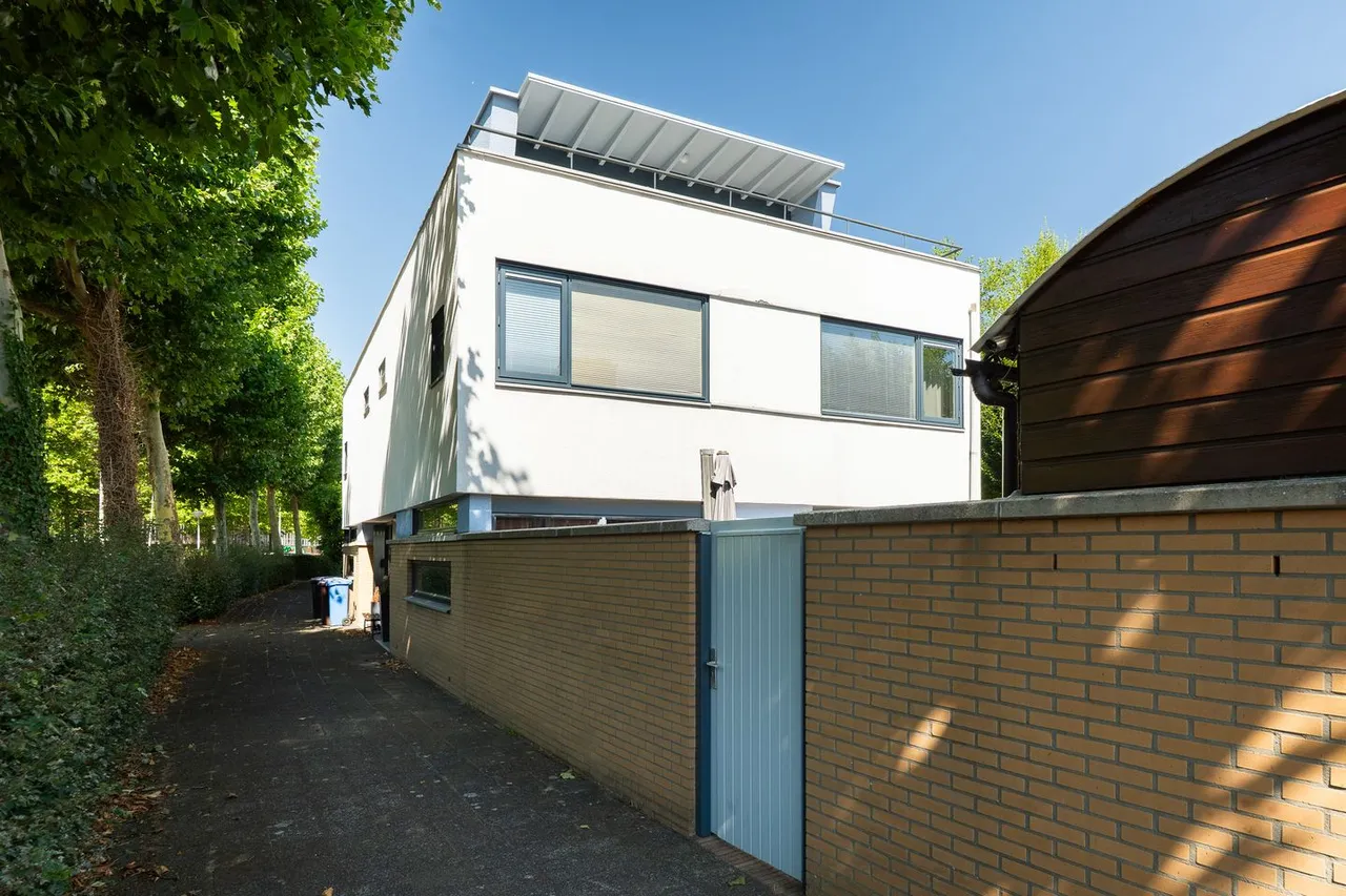 Twee-onder-één-kap te koop: Brabantstraat 13, Alphen Aan Den Rijn