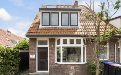 Hoekwoning te koop: Brahmsstraat 1, Sonnenborgh Leeuwarden