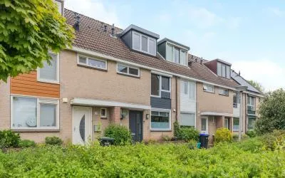 Terraced house for sale: Brahmsstraat 15, Componistenbuurt-Midden Zwijndrecht