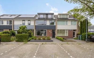 Tussenwoning te koop: Brahmsstraat 4, Componistenbuurt Oosterhout