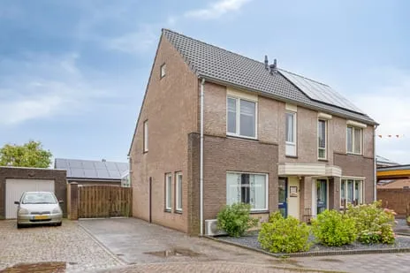 Twee-onder-één-kap te koop: Brakels Eng 15, Oeffelt Centrum Oeffelt