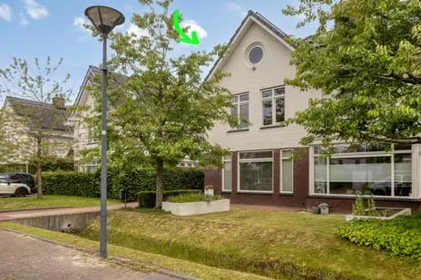 Semi-detached for sale: Brakesteinlaan 8, Landerije Roosendaal