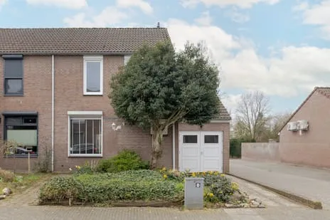 Hoekwoning te koop: Bramertweg 24, Urmond
