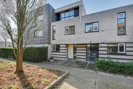 Tussenwoning te koop: Branco 95, Amazone en omgeving Dordrecht