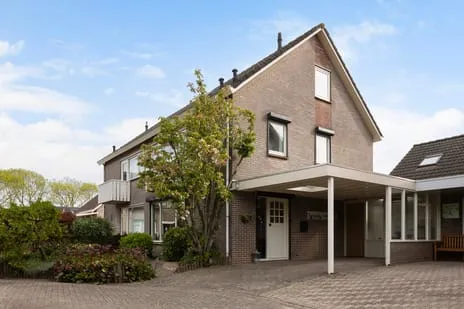 Tussenwoning te koop: Brandenhof 6, Kern Altforst Altforst