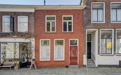Tussenwoning te koop: Brandestraat 26, Geertruidenberg