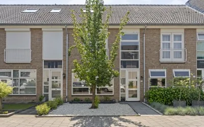 Terraced house for sale: Brandlicht 21, Veeneslagen West Rijssen