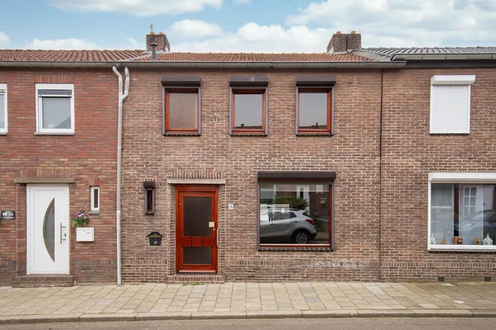 Tussenwoning te koop: Brandtstraat 16, Hopel Eygelshoven