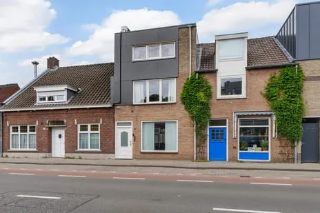 Tussenwoning te koop: Bredaseweg 133, Bomenbuurt Midden Tilburg