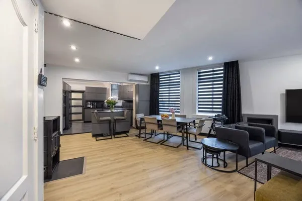 Corner house for rent: Bredaseweg 170, Sint Anna Noord Tilburg