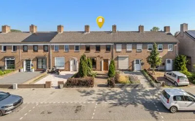 Terraced house for sale: Bredaseweg 99, Kalsdonk Roosendaal
