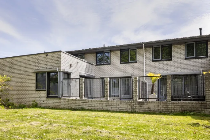 Tussenwoning te koop: Bredasingel 63, De Laar-West Arnhem